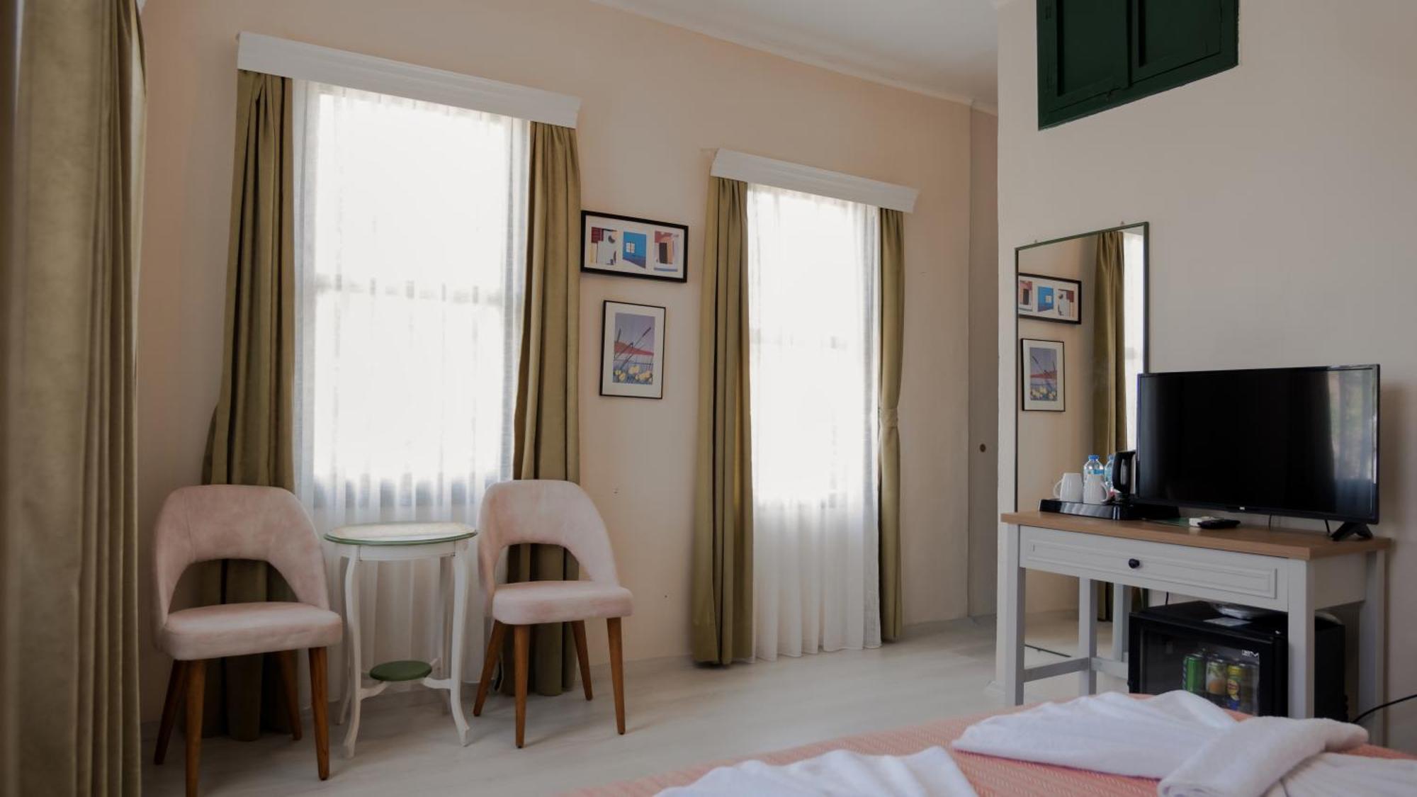 Garden Palace Boutique Hotel Kusadasi Exterior photo