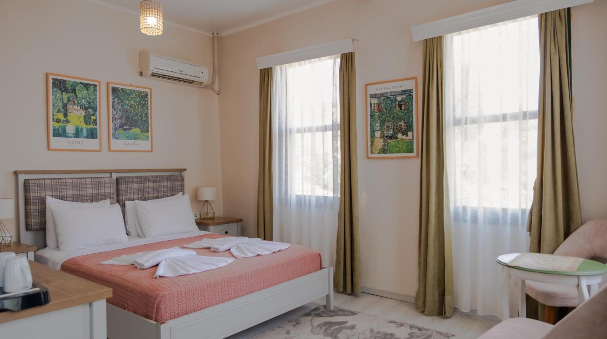 Garden Palace Boutique Hotel Kusadasi Exterior photo
